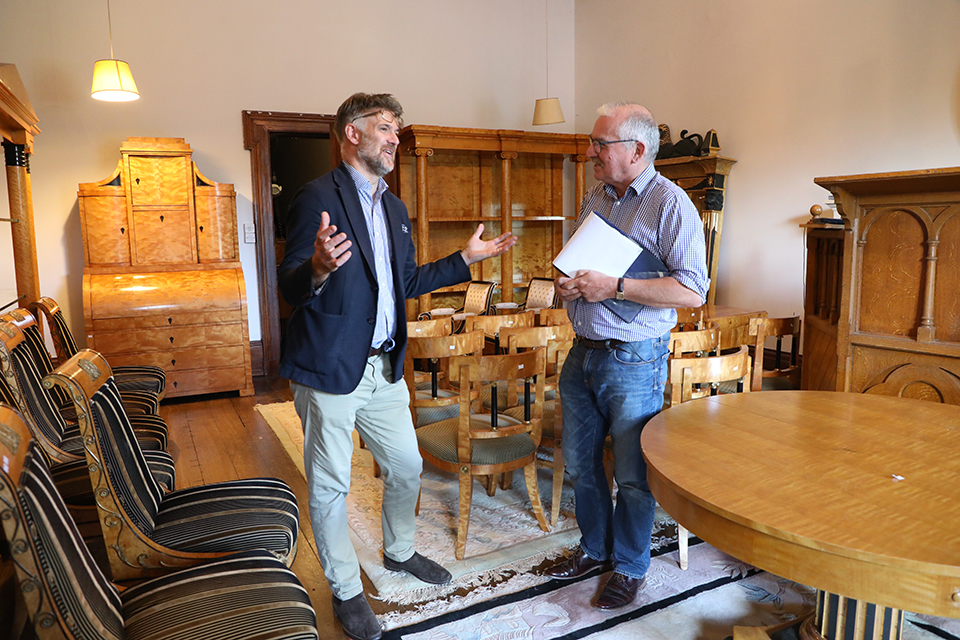 Secret Life of the Auction House